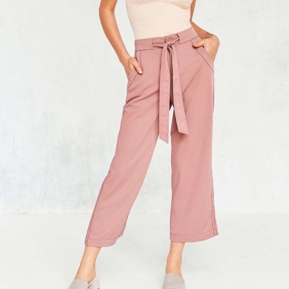 BDG Urban Outfitters Pink Mauve Tie Waist Wide Leg Pants, size 6